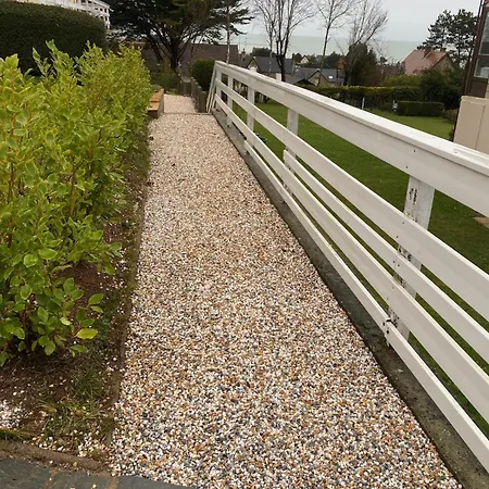 Apartment Dans Maison Proche Ver-sur-Mer